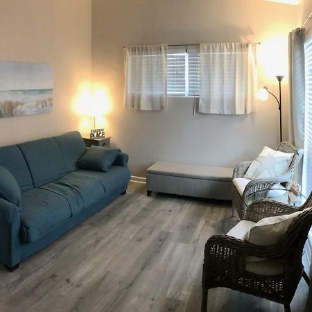 Salty Serenity Duplex Cocoa Beach Exterior foto